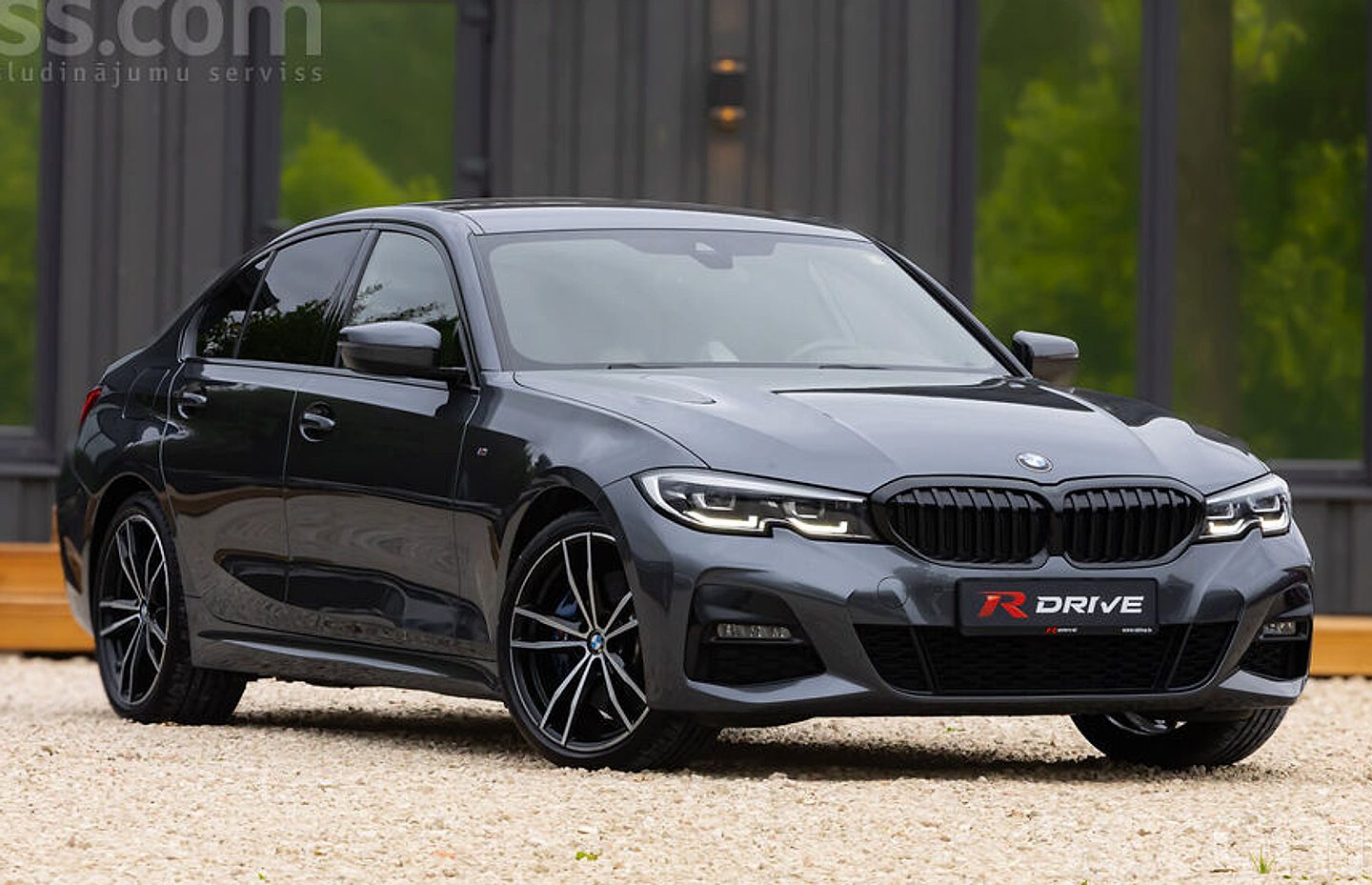 BMW 330 — foto 2