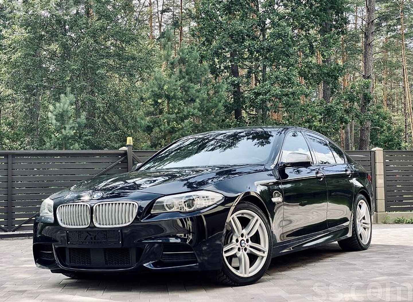BMW 550 — foto 2