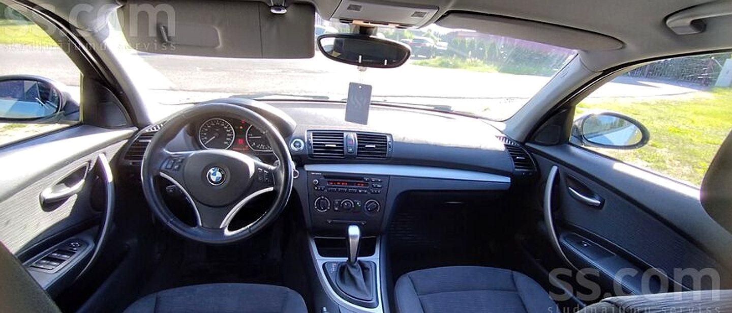 BMW 118 — foto 4