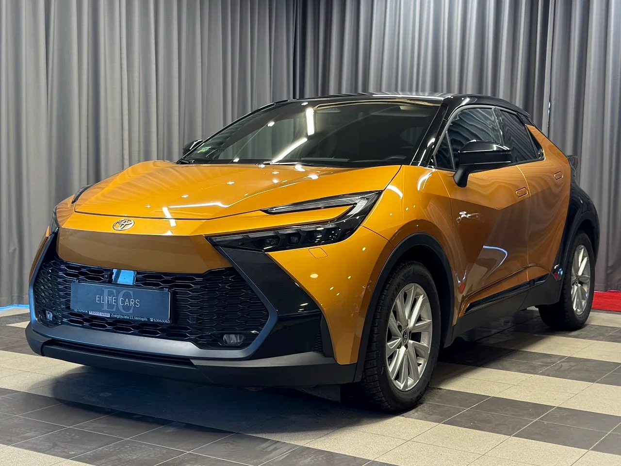 Toyota CHR, 2024. gads