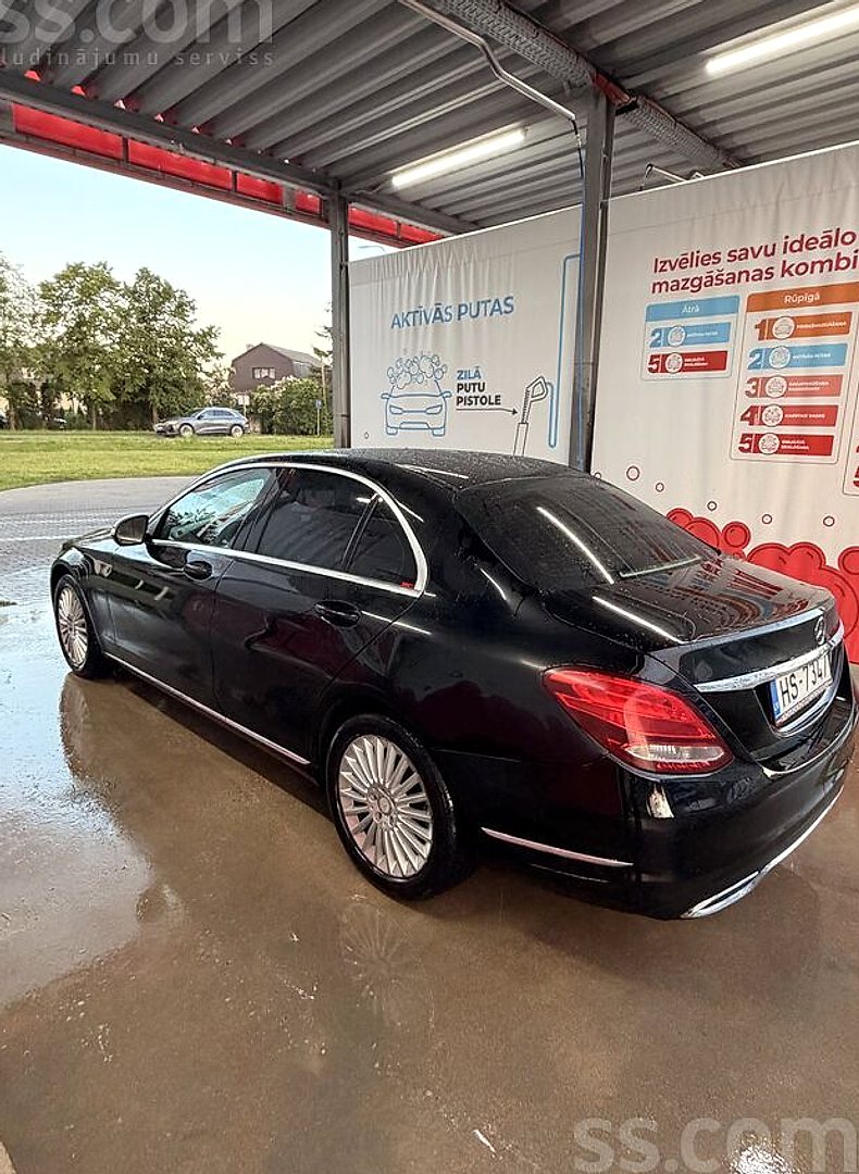 Mercedes-Benz C220 — foto 4