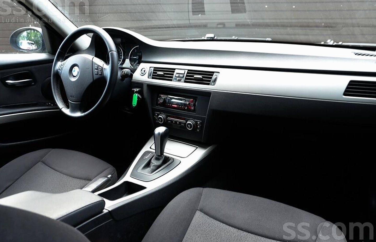 BMW 320 — foto 5