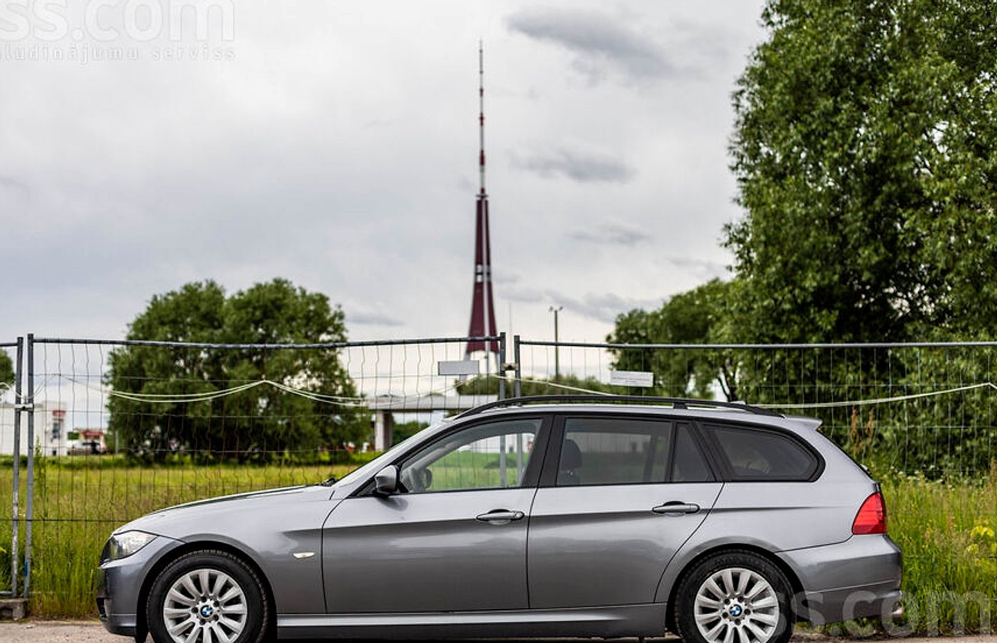 BMW 320 — foto 4