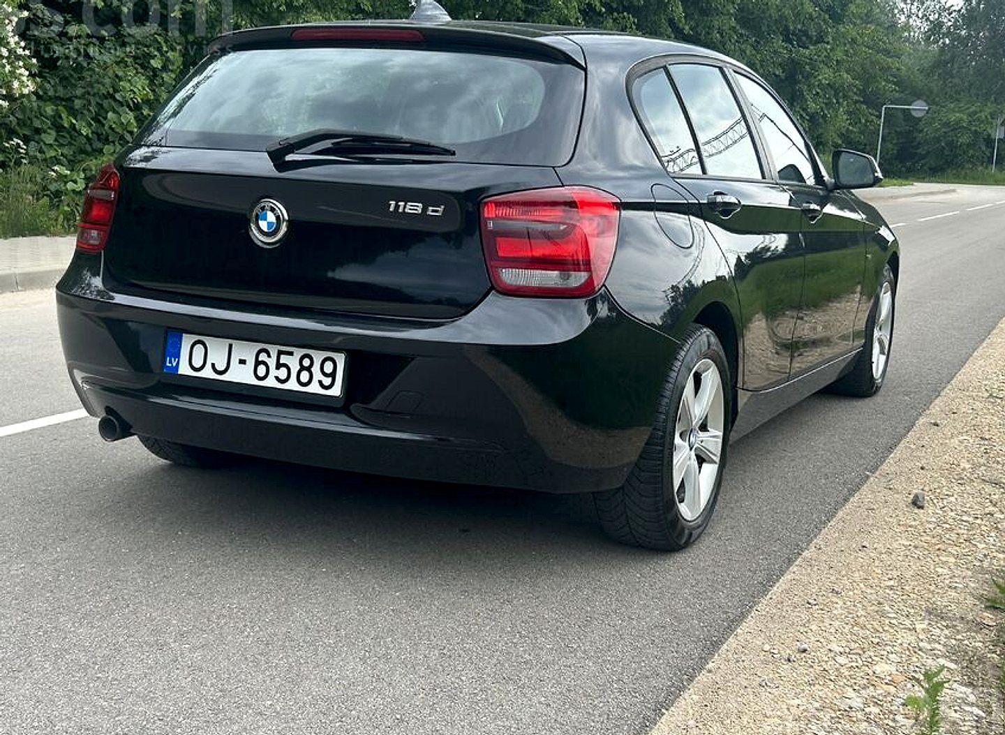 BMW 118 — foto 4