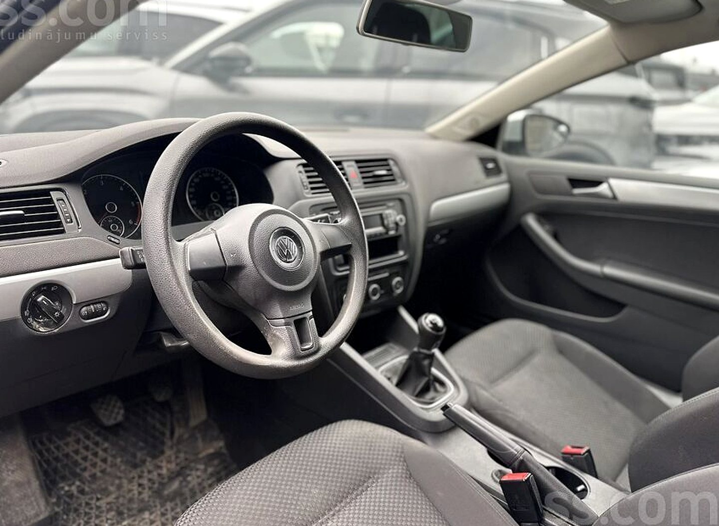 Volkswagen Jetta — foto 4
