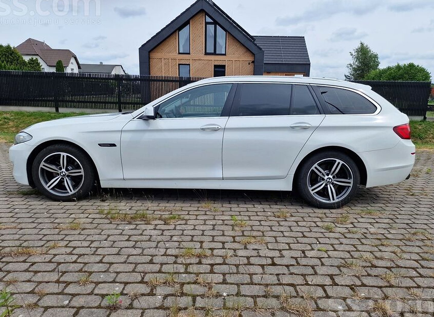 BMW 523 — foto 3