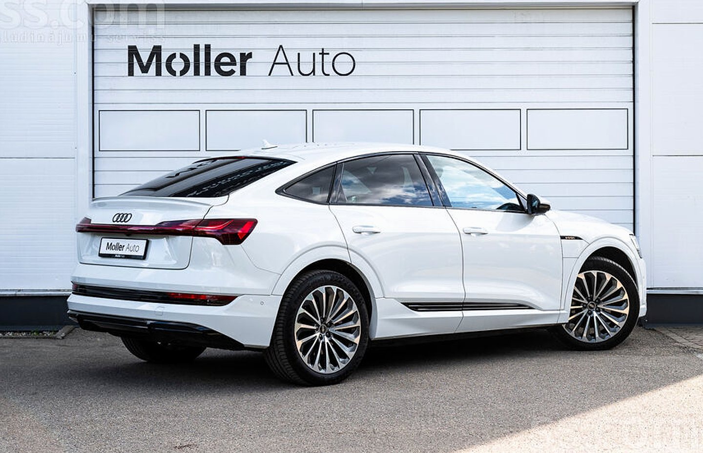 Audi E-tron — foto 3
