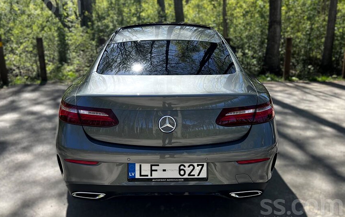 Mercedes-Benz E400 — foto 6