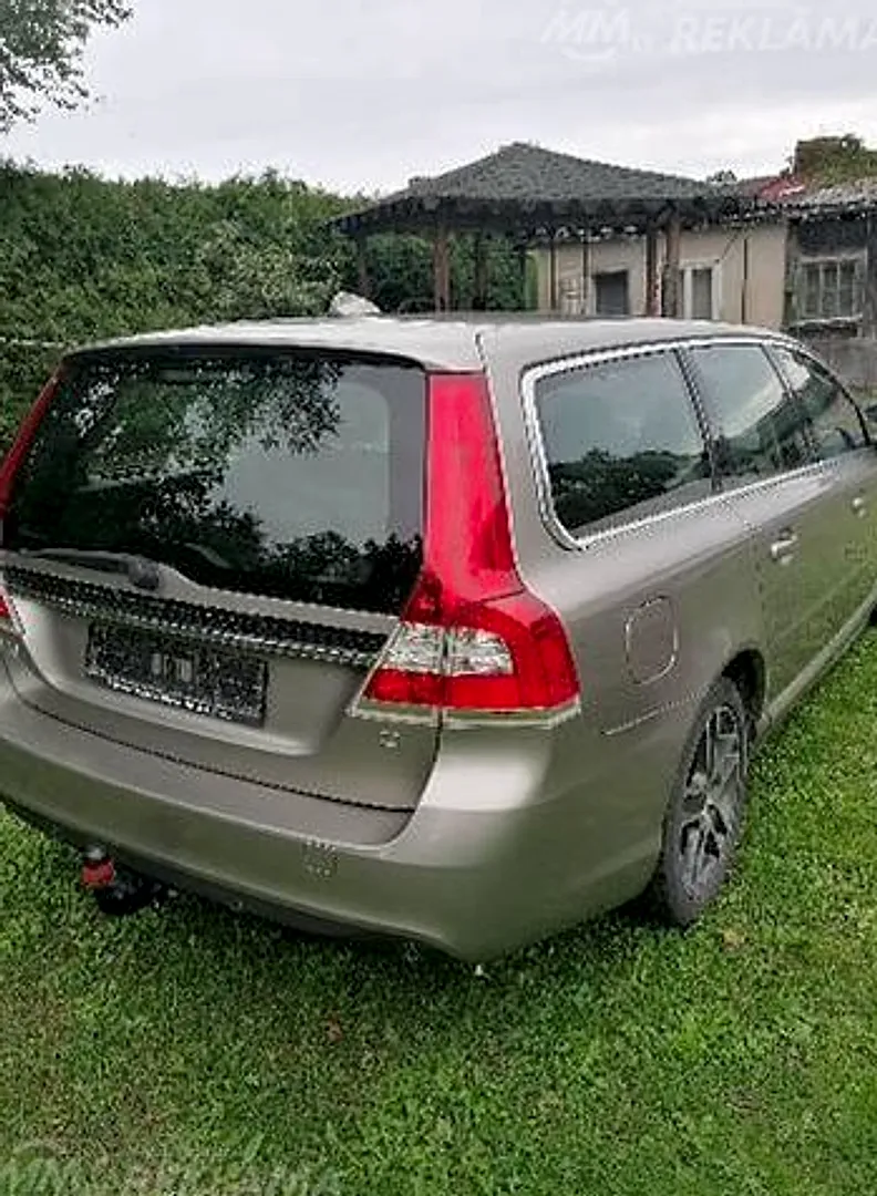 Volvo V70, 2015. gads