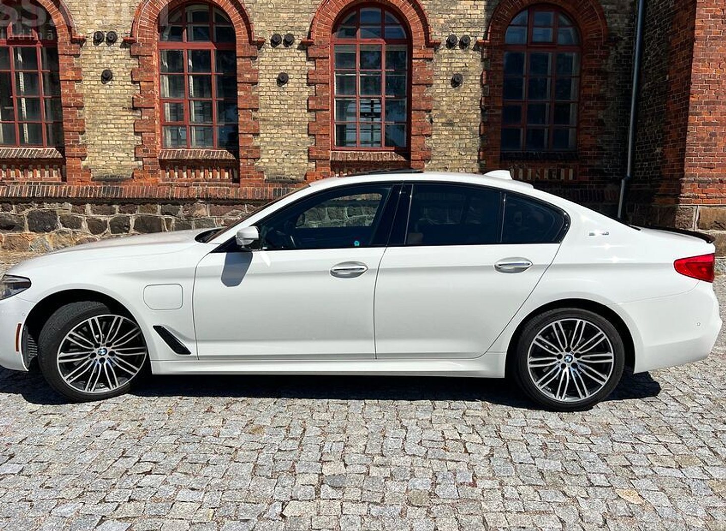 BMW 530 — foto 6