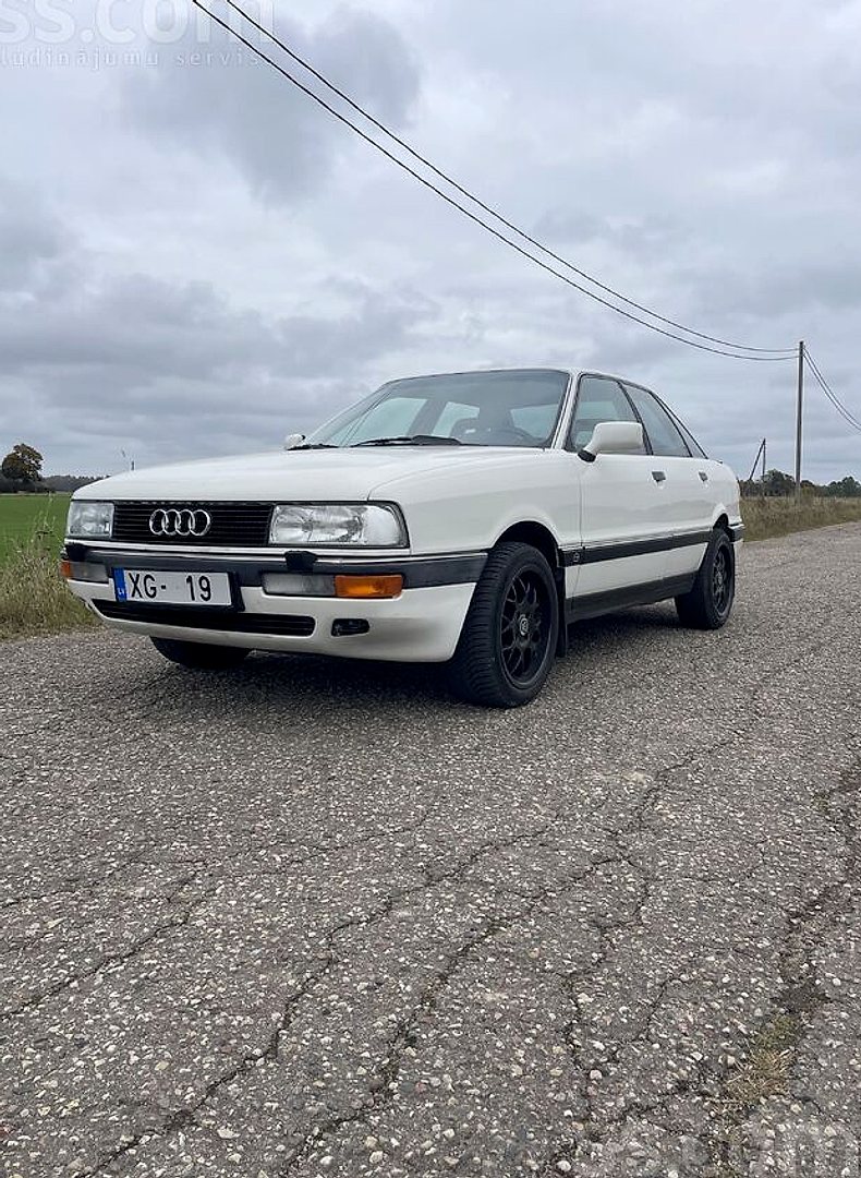 Audi 90, 1990. gads