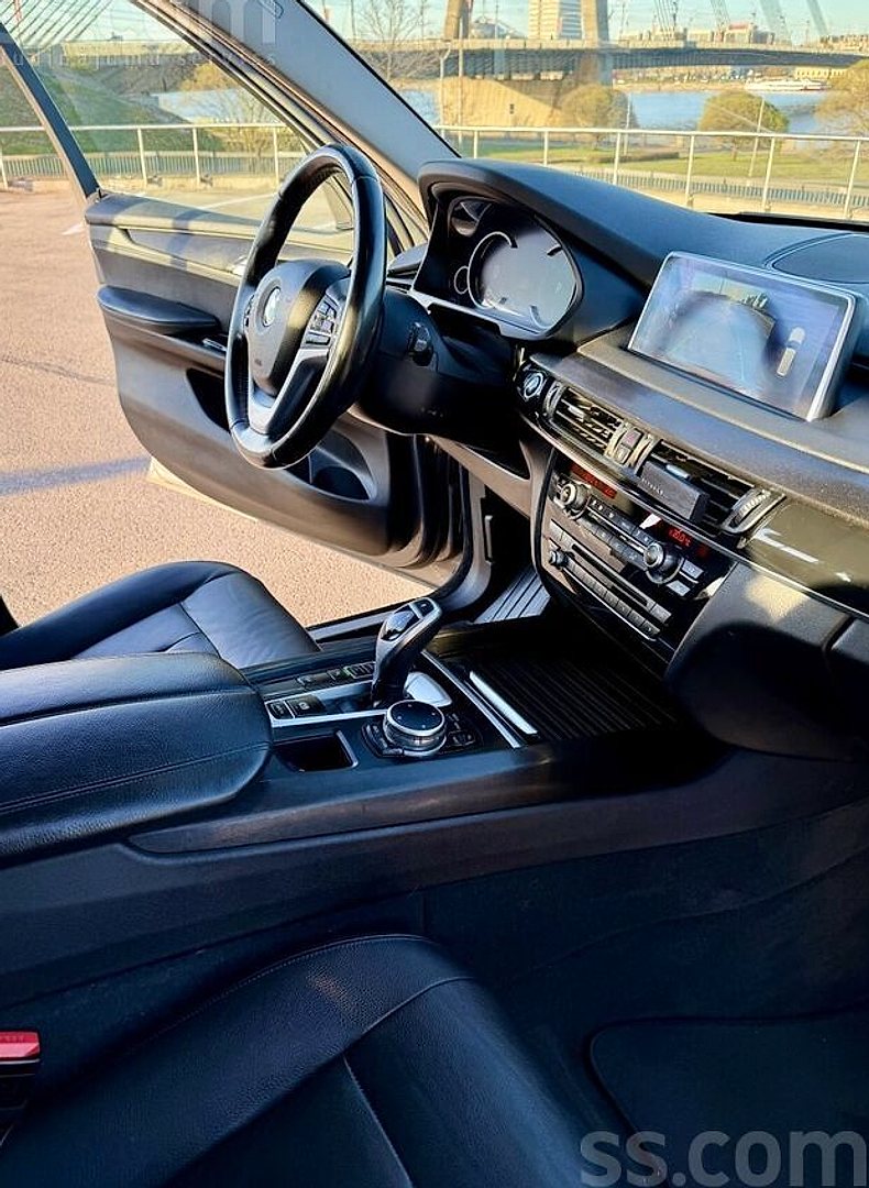 BMW X5 — foto 6