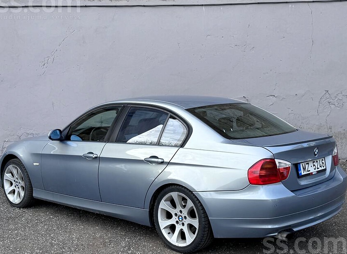 BMW 320 — foto 5