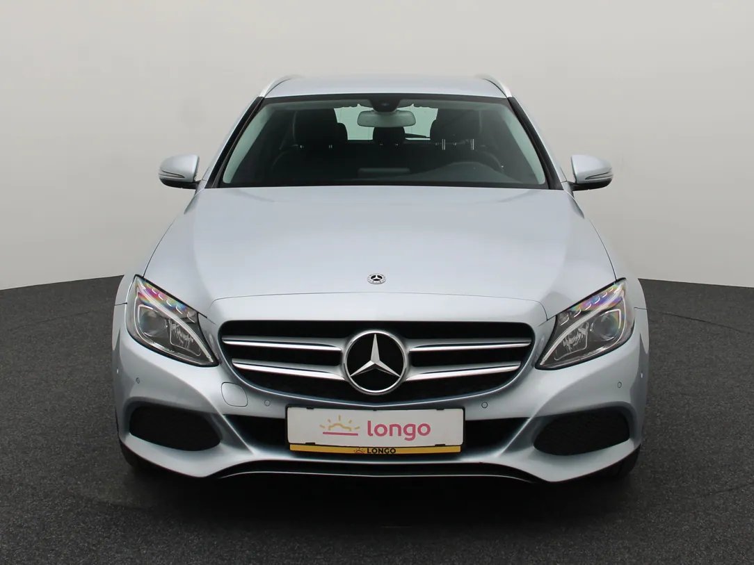 MERCEDES BENZ C200 — foto 4
