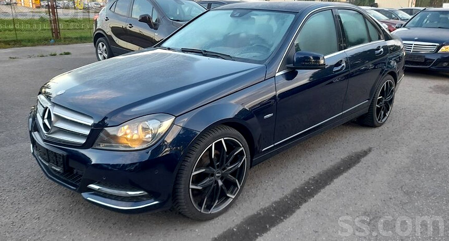 Mercedes-Benz C200 — foto 3