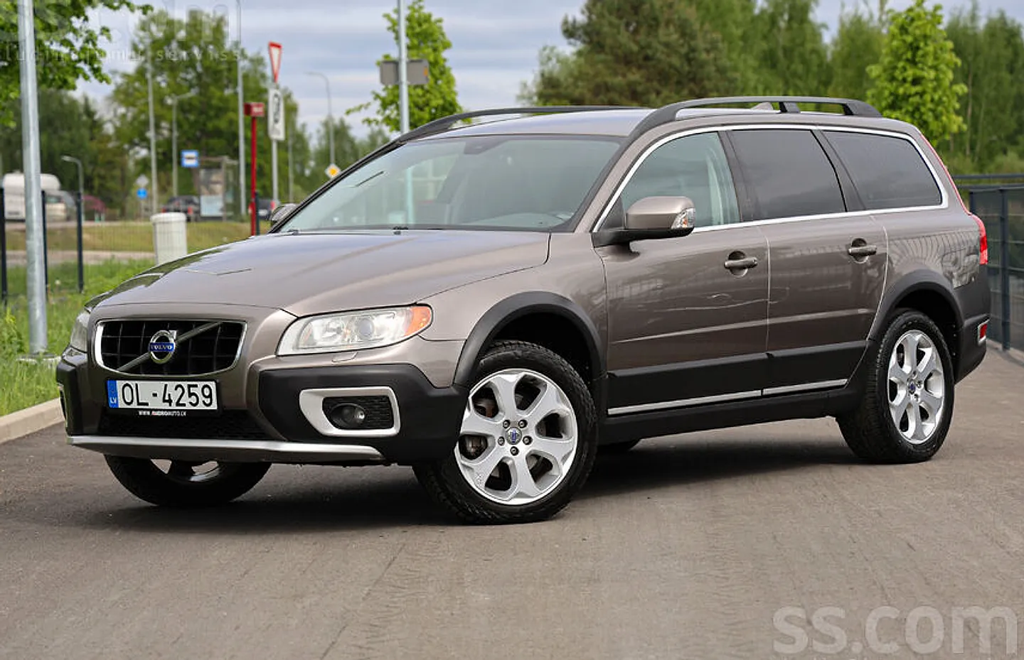 Volvo XC 70, 2011. gads