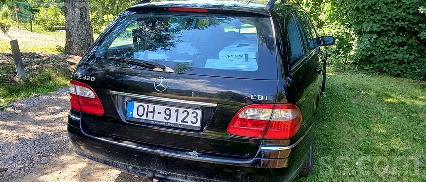 Mercedes-Benz E320 — foto 4