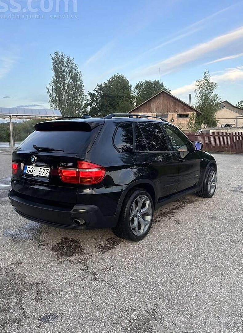 BMW X5 — foto 2