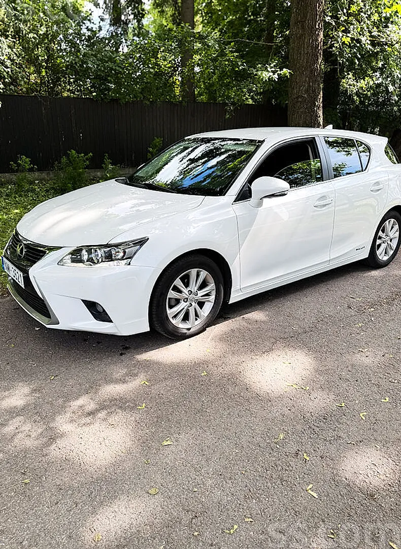 Lexus CT, 2014. gads