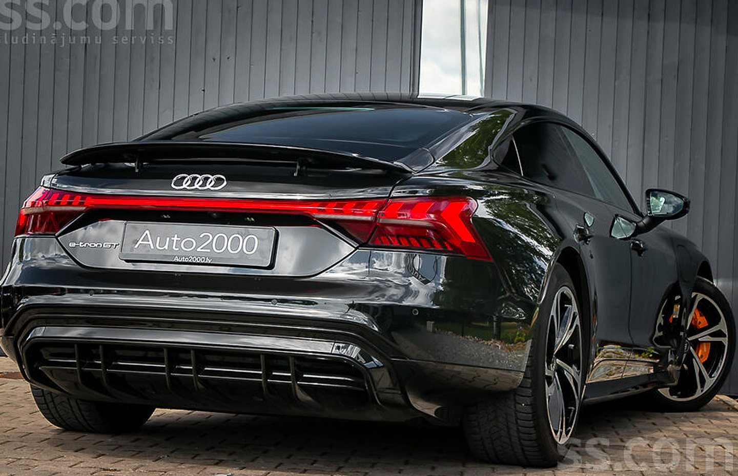 Audi E-tron — foto 3