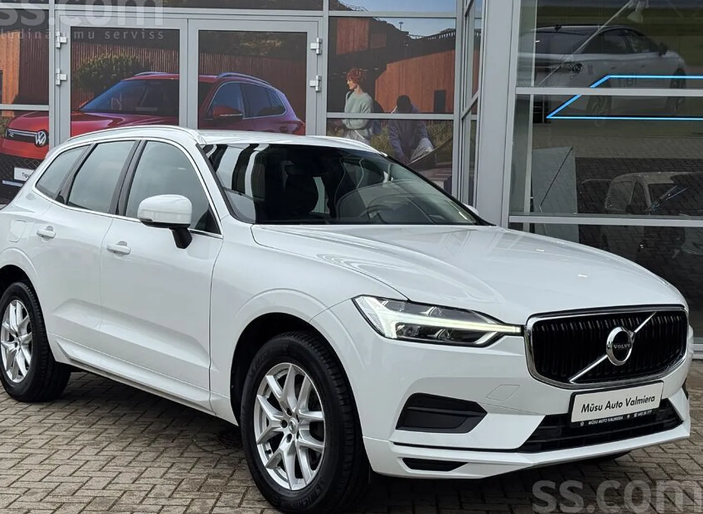 Volvo XC 60, 2020. gads