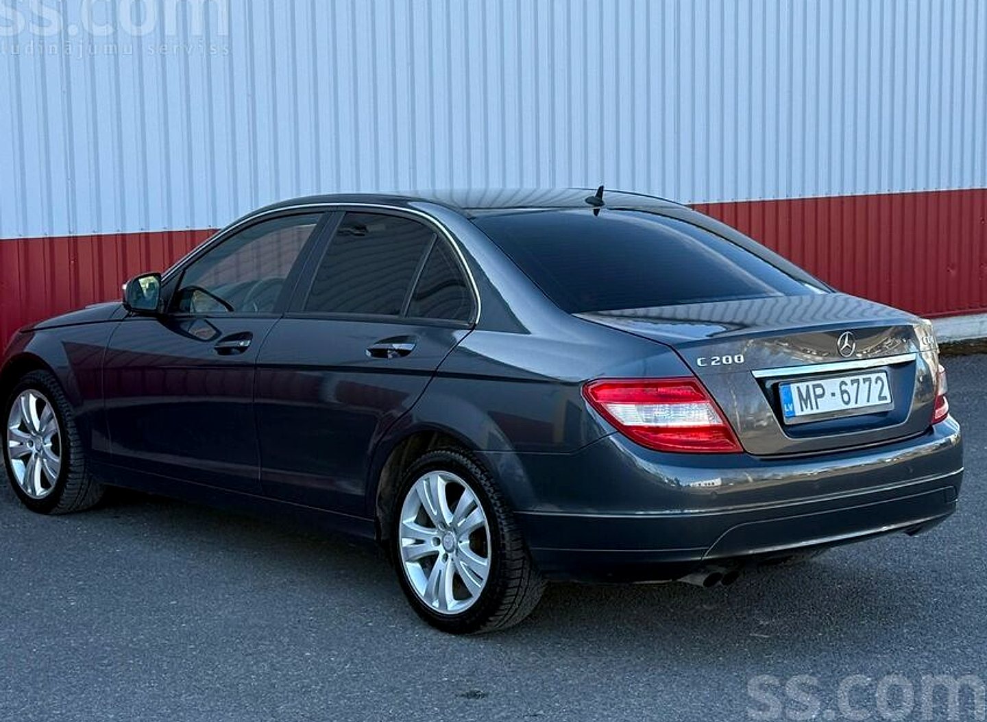 Mercedes-Benz C200 — foto 3