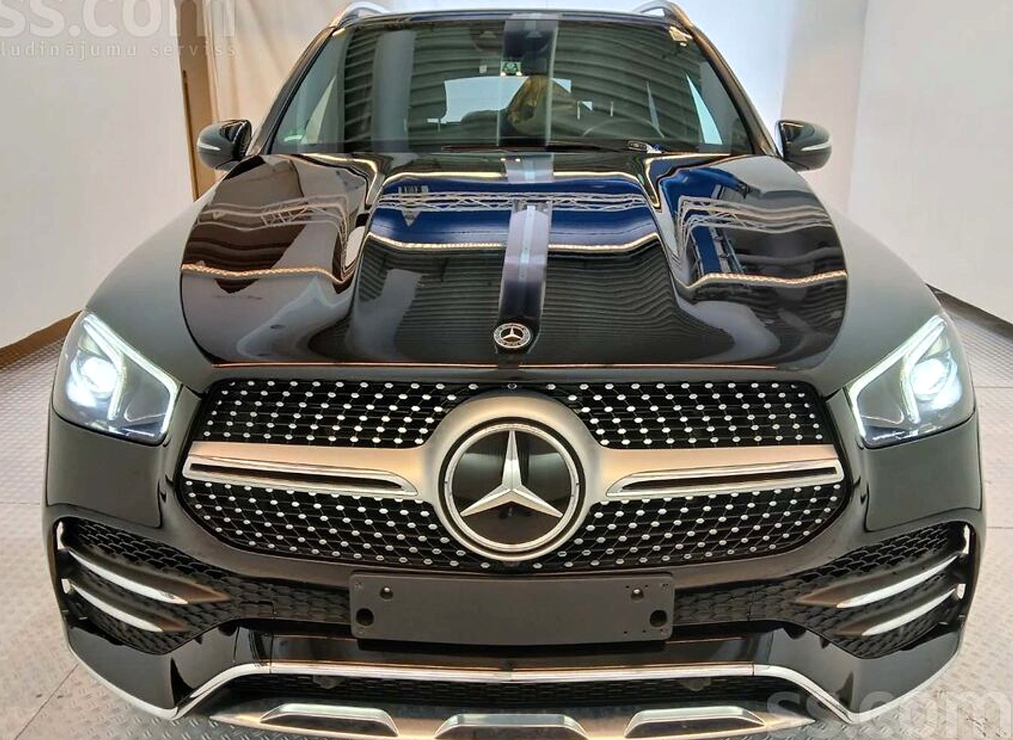 Mercedes-Benz GLE 350 — foto 6