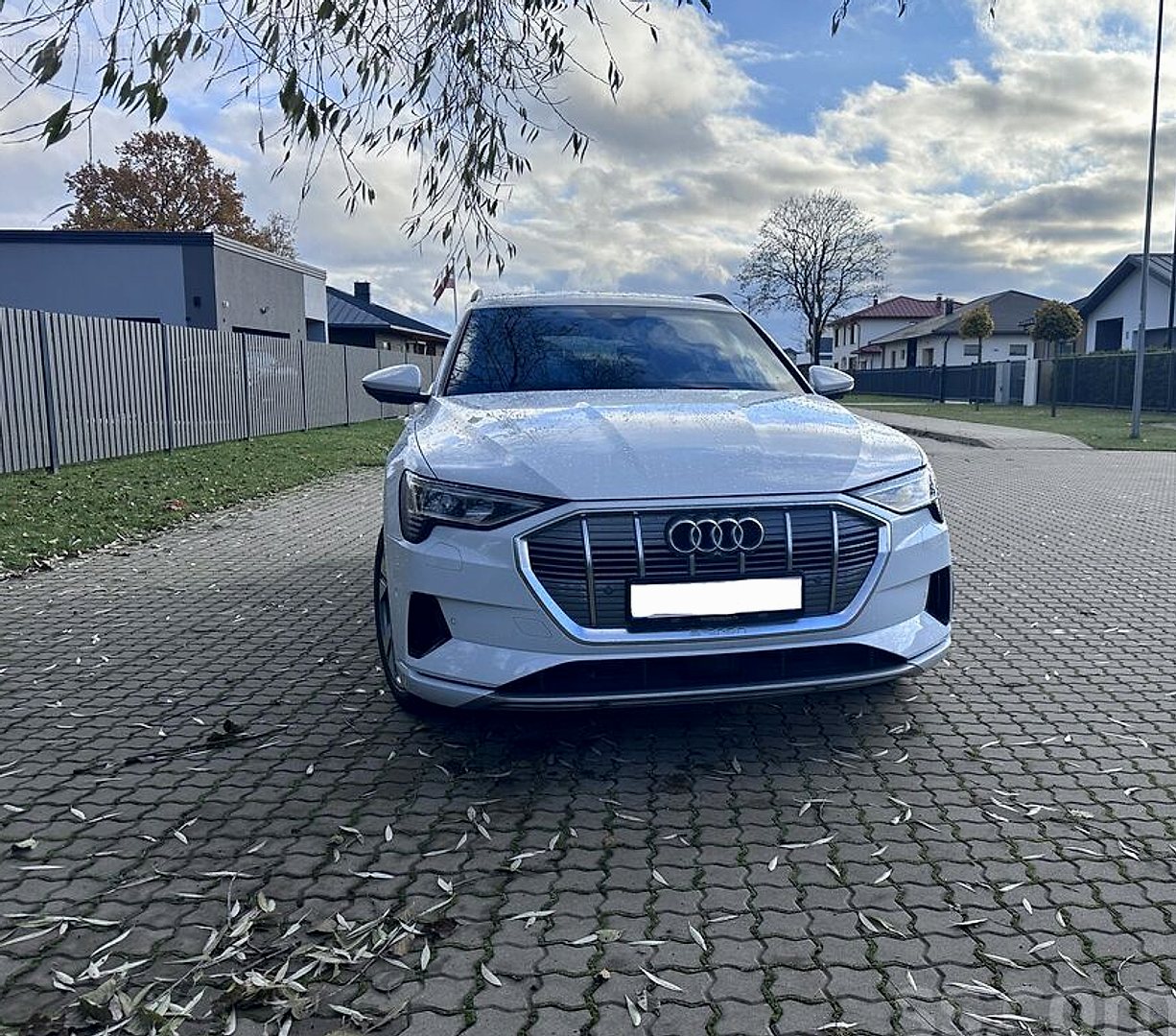 Audi E-tron — foto 5