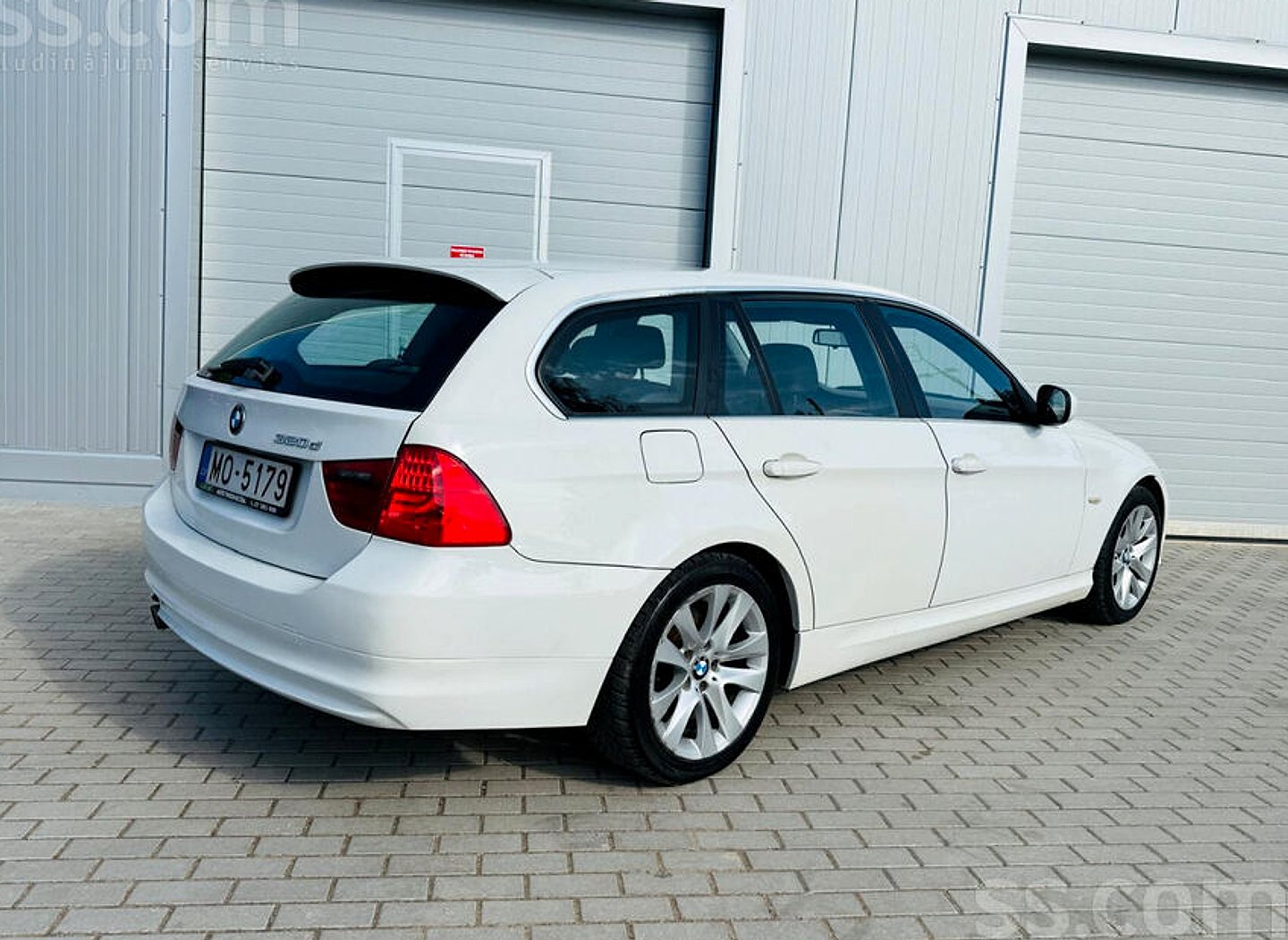 BMW 320 — foto 5