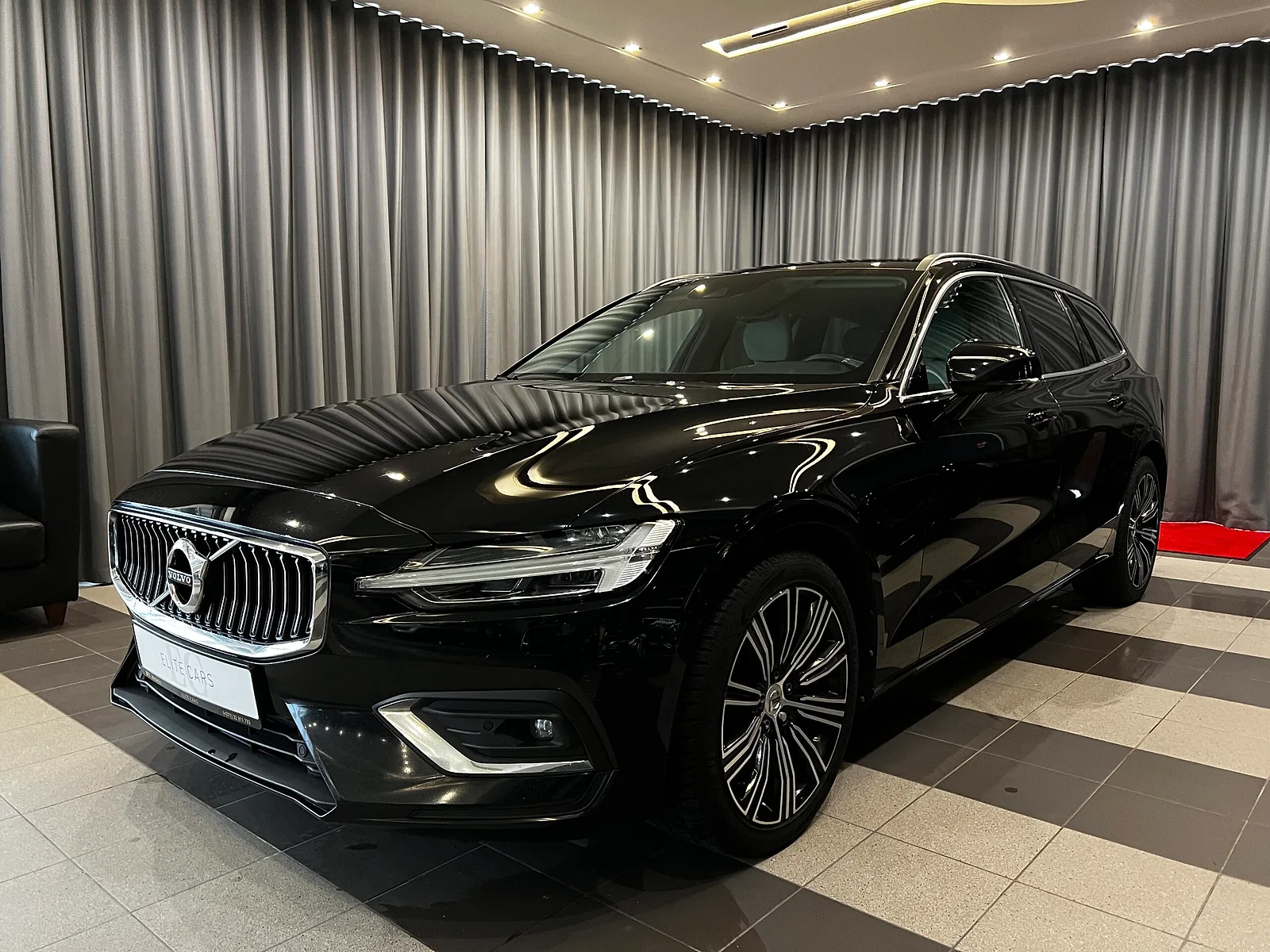 Volvo V60, 2018. gads