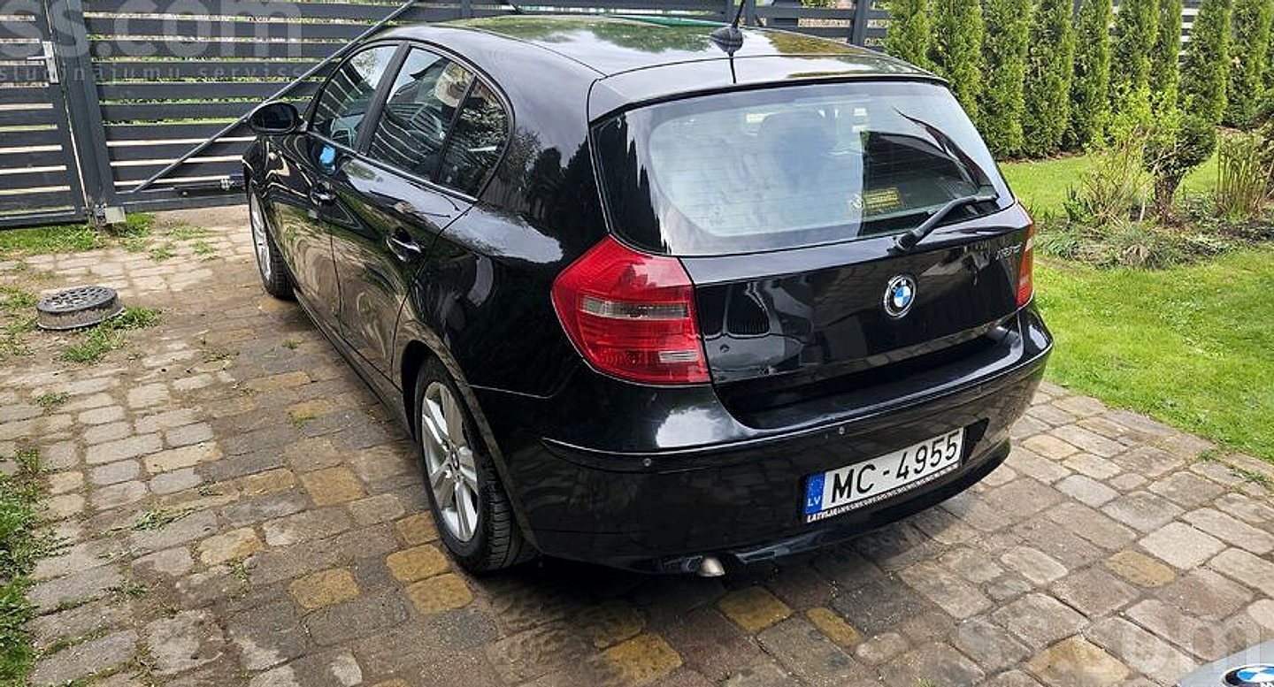 BMW 118 — foto 2