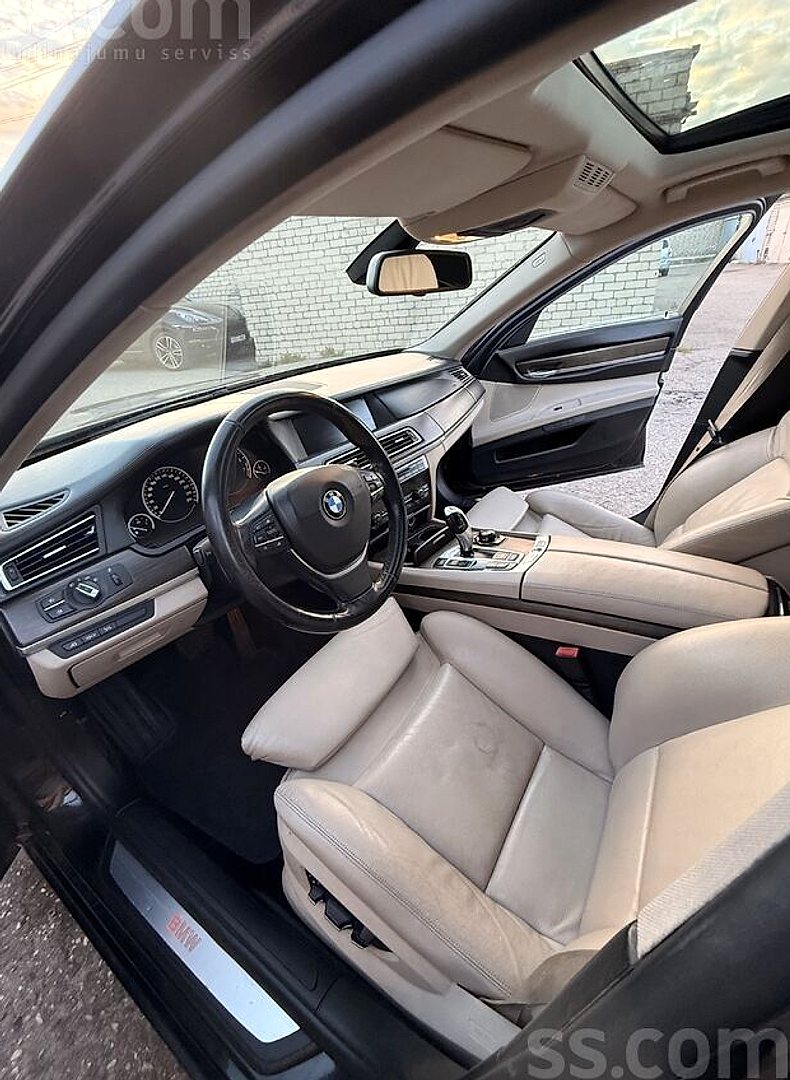 BMW 750 — foto 5