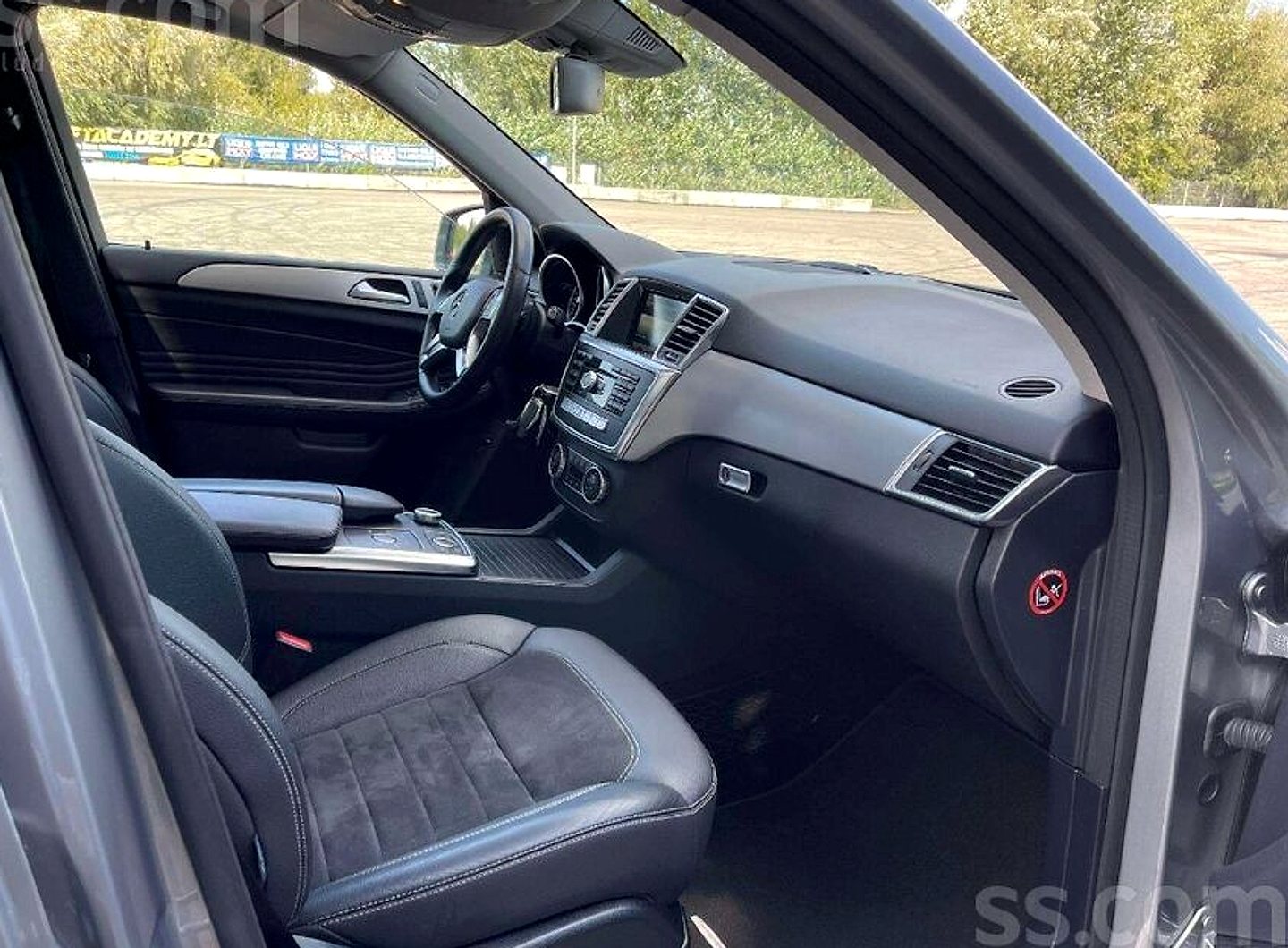 Mercedes-Benz ML350 — foto 6