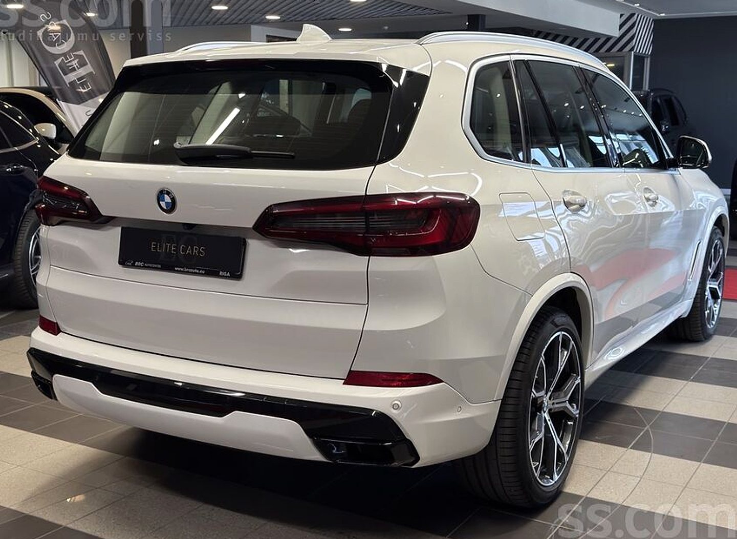 BMW X5 — foto 4