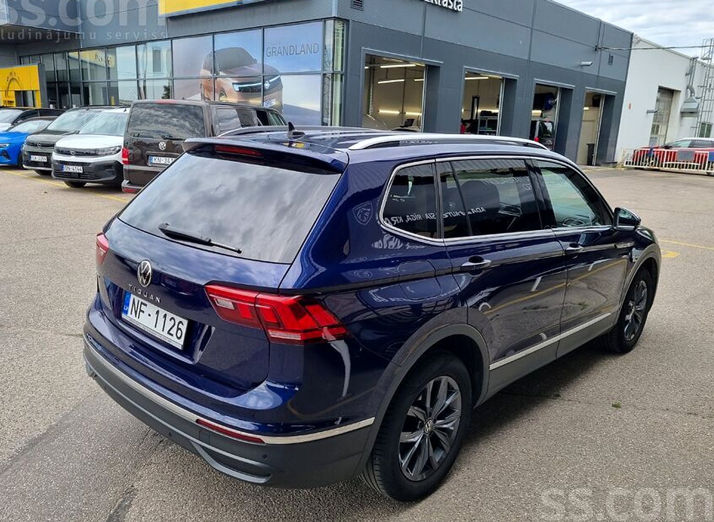 Volkswagen Tiguan — foto 2