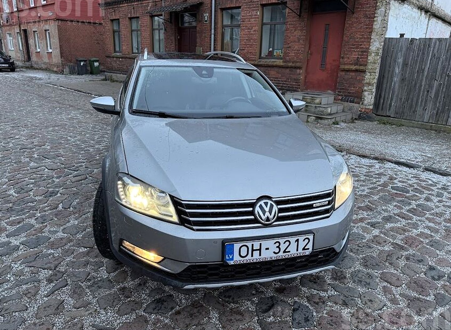Volkswagen Passat Alltrack, 2012. gads