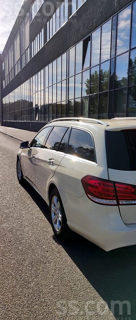 Mercedes-Benz E200 — foto 3