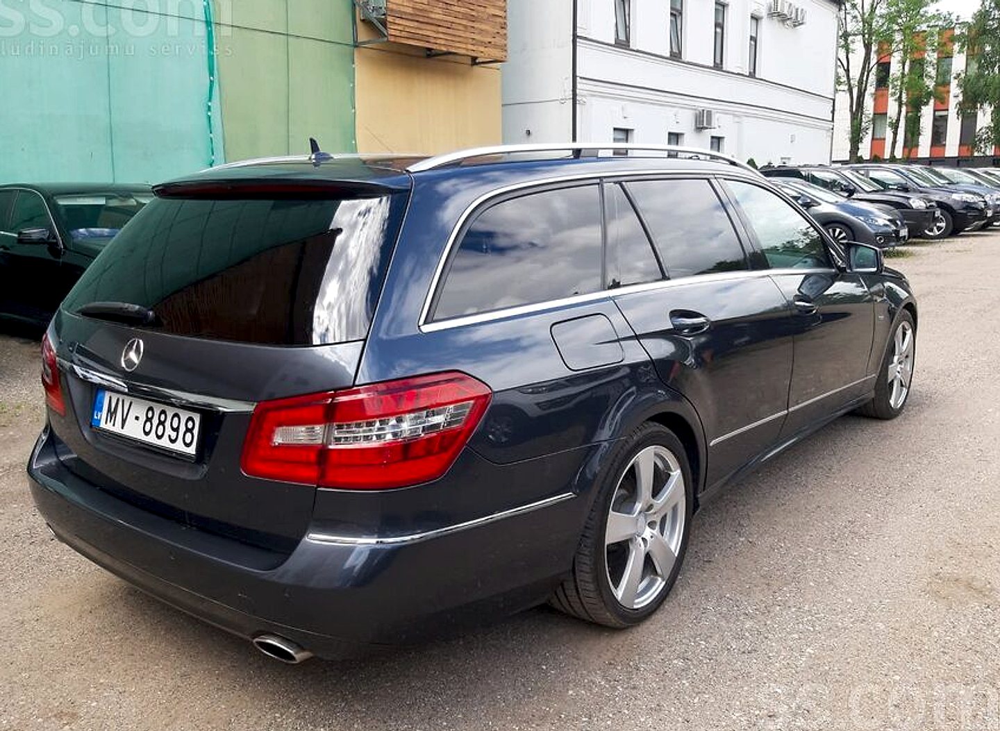 Mercedes-Benz E350 — foto 5