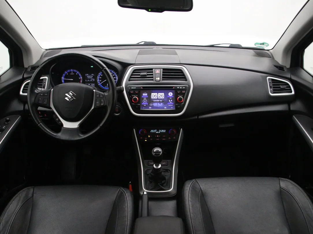 SUZUKI Sx4 — foto 3