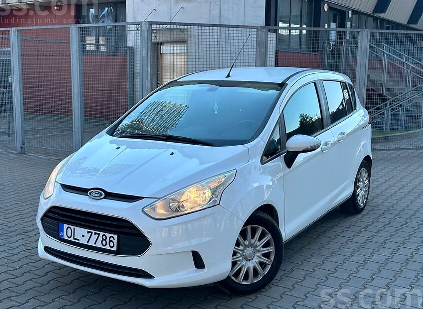 Ford B-Max, 2014. gads