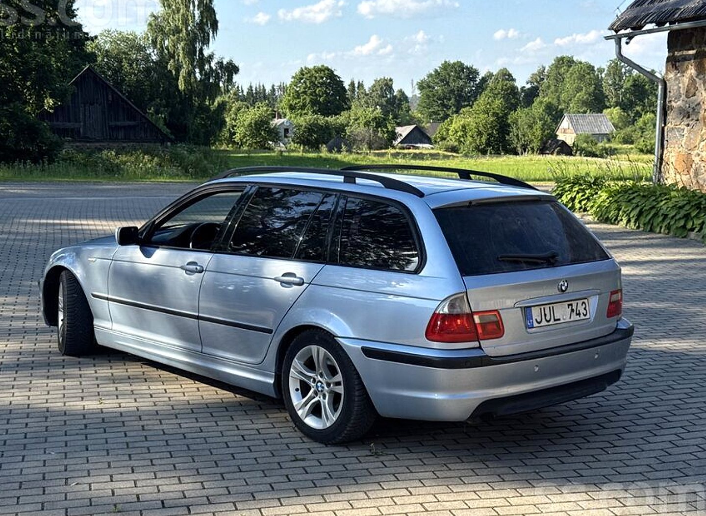BMW 320 — foto 4