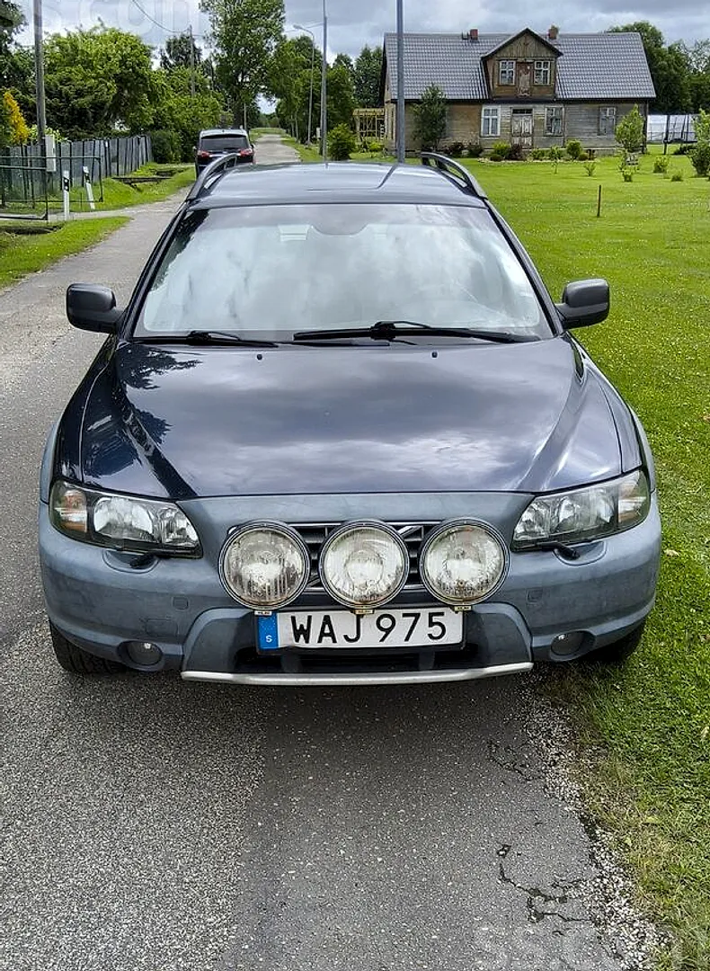 Volvo XC 70, 2004. gads