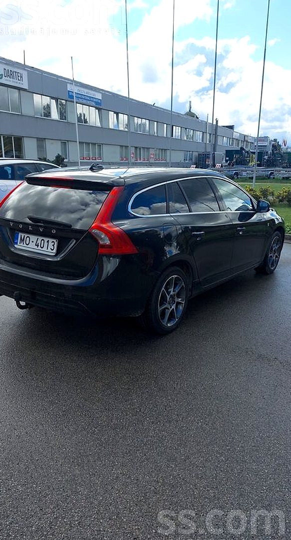 Volvo V60, 2014. gads