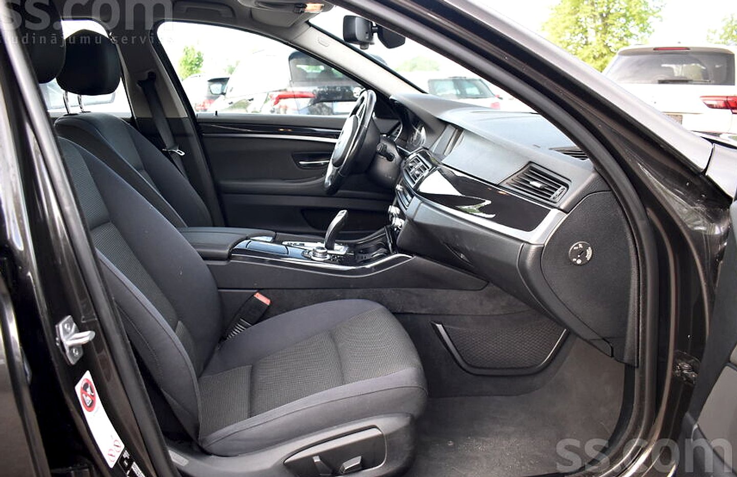 BMW 520 — foto 5