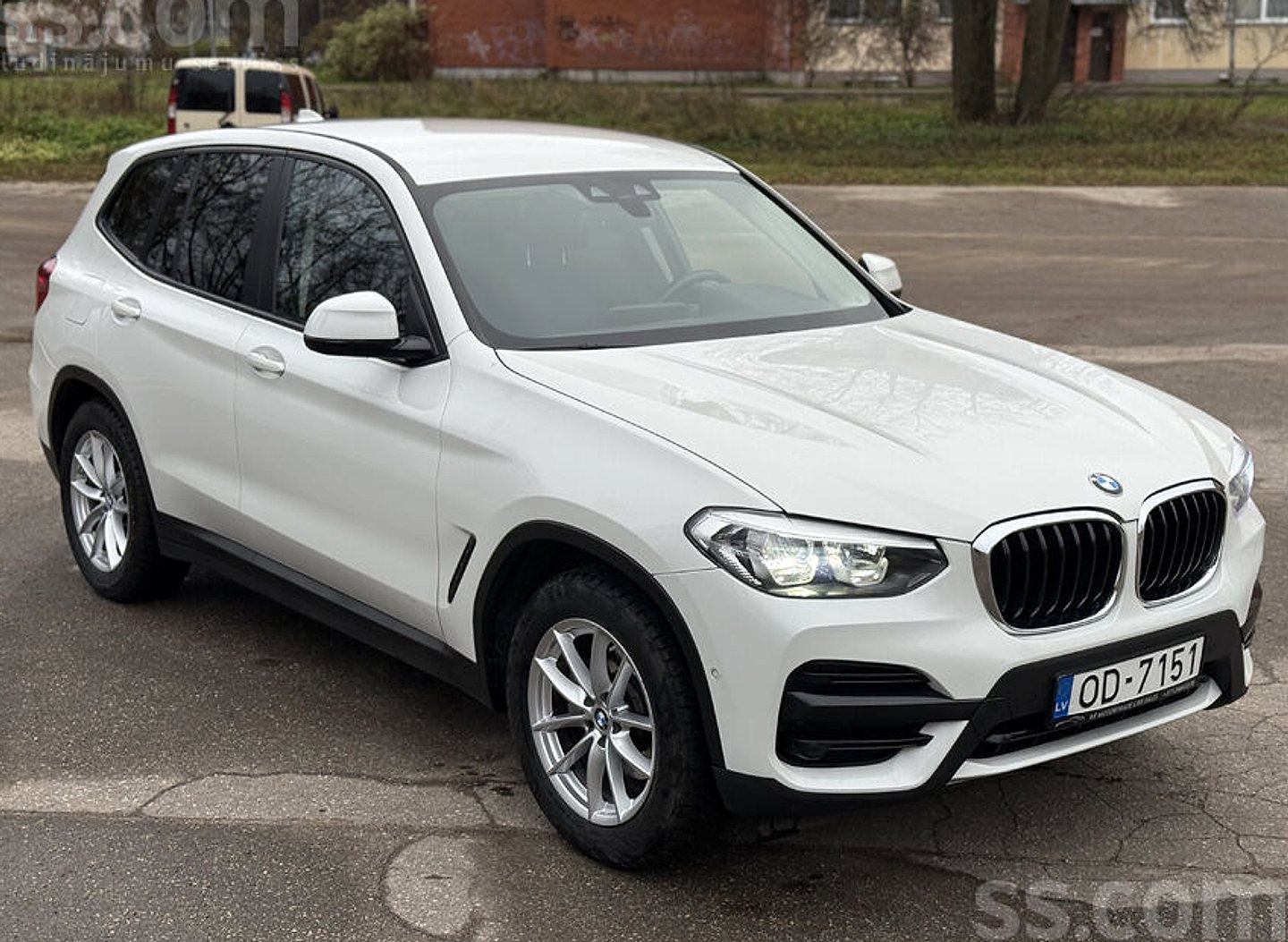 BMW X3 — foto 2