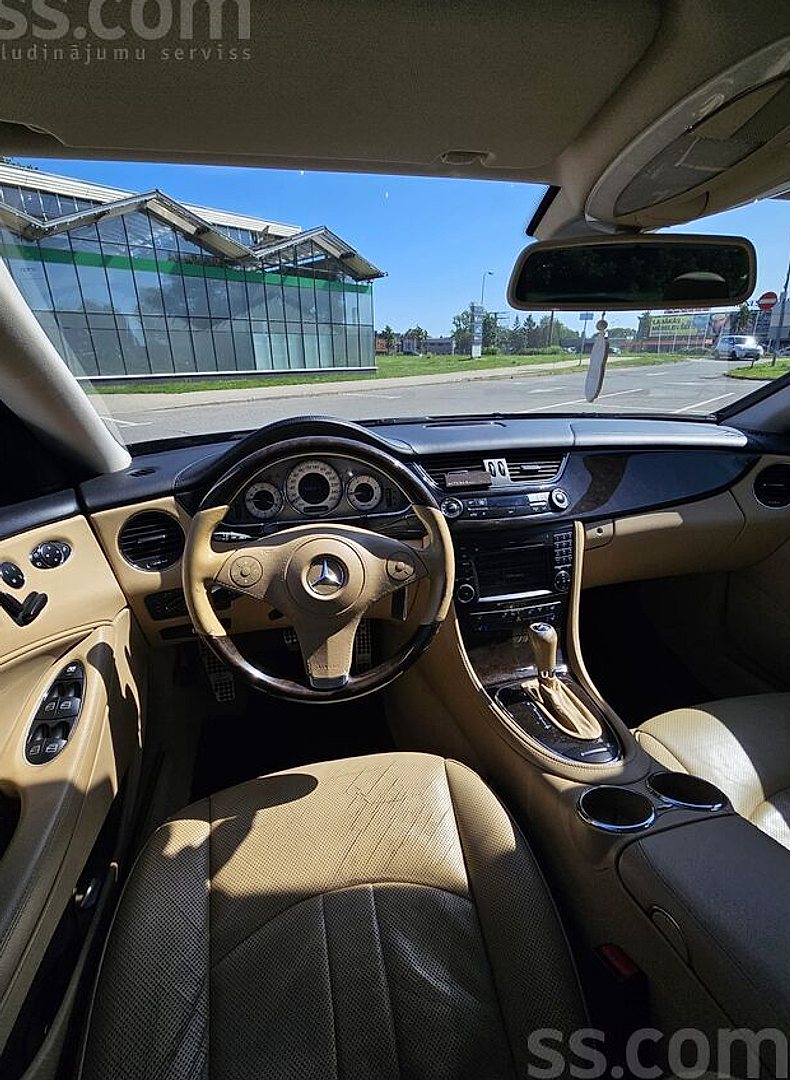 Mercedes-Benz CLS320 — foto 6