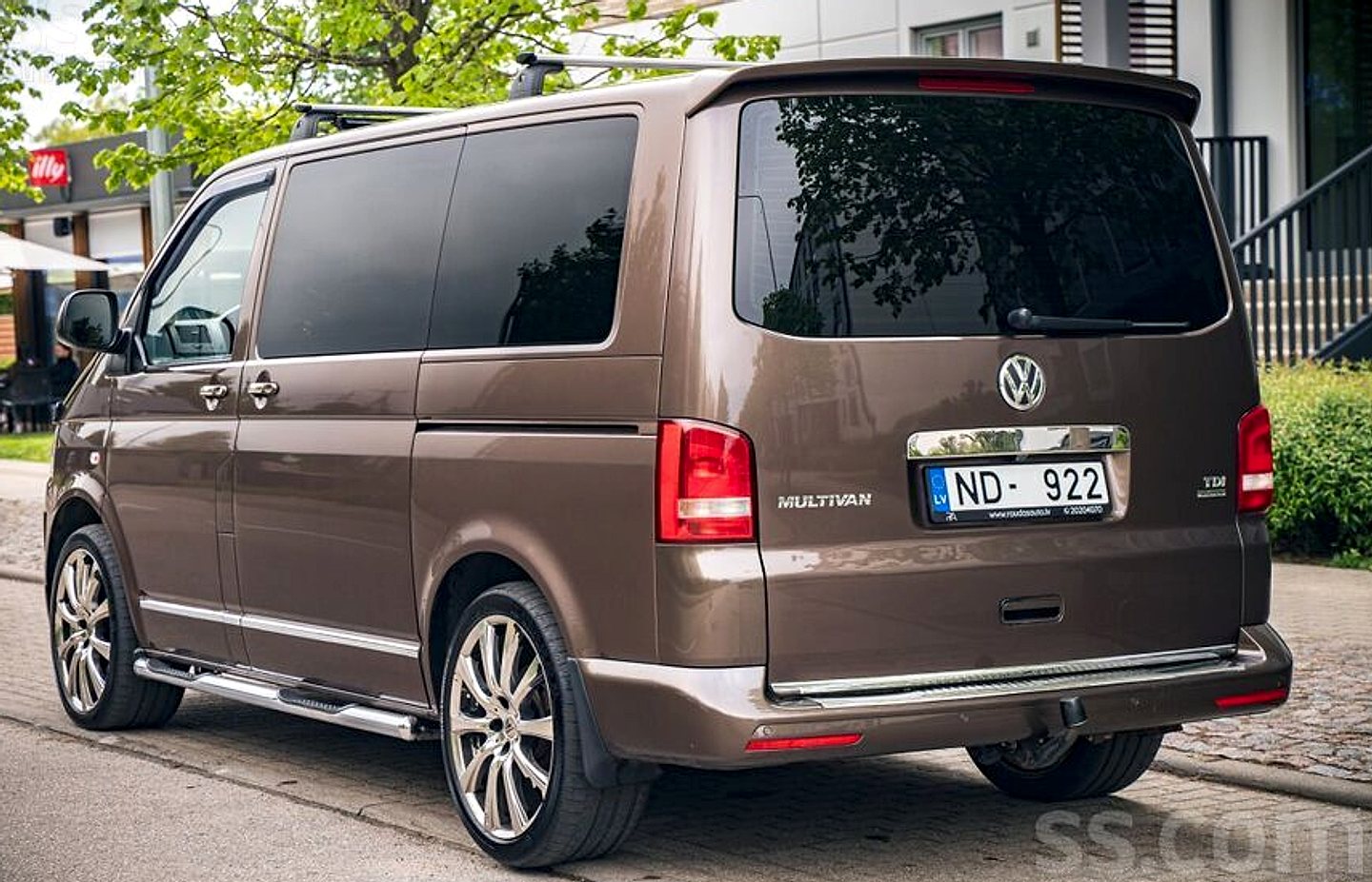 Volkswagen Multivan — foto 6