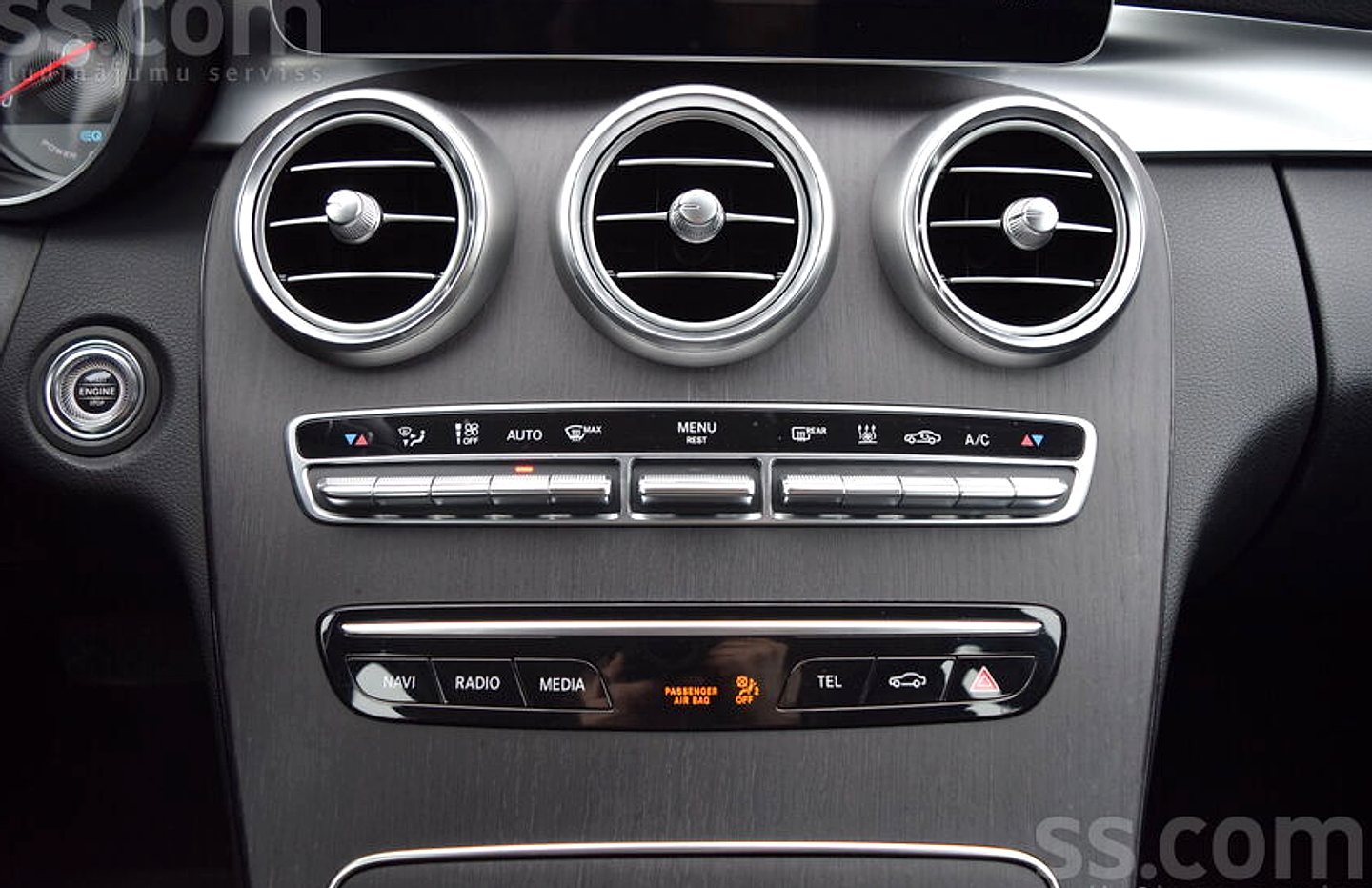 Mercedes-Benz C300 — foto 6
