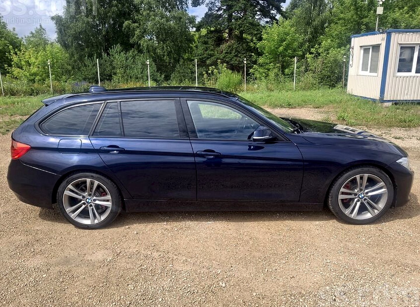 BMW 320 — foto 2