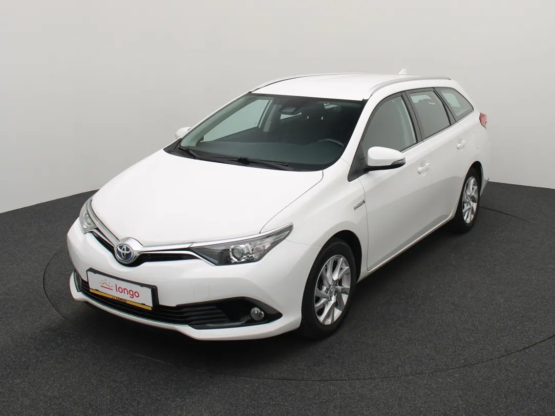 Toyota Auris — foto 2